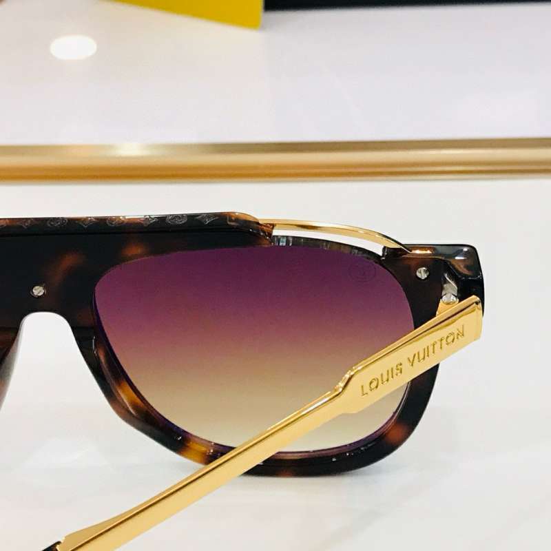 Picture of LV Sunglasses _SKUfw56896270fw